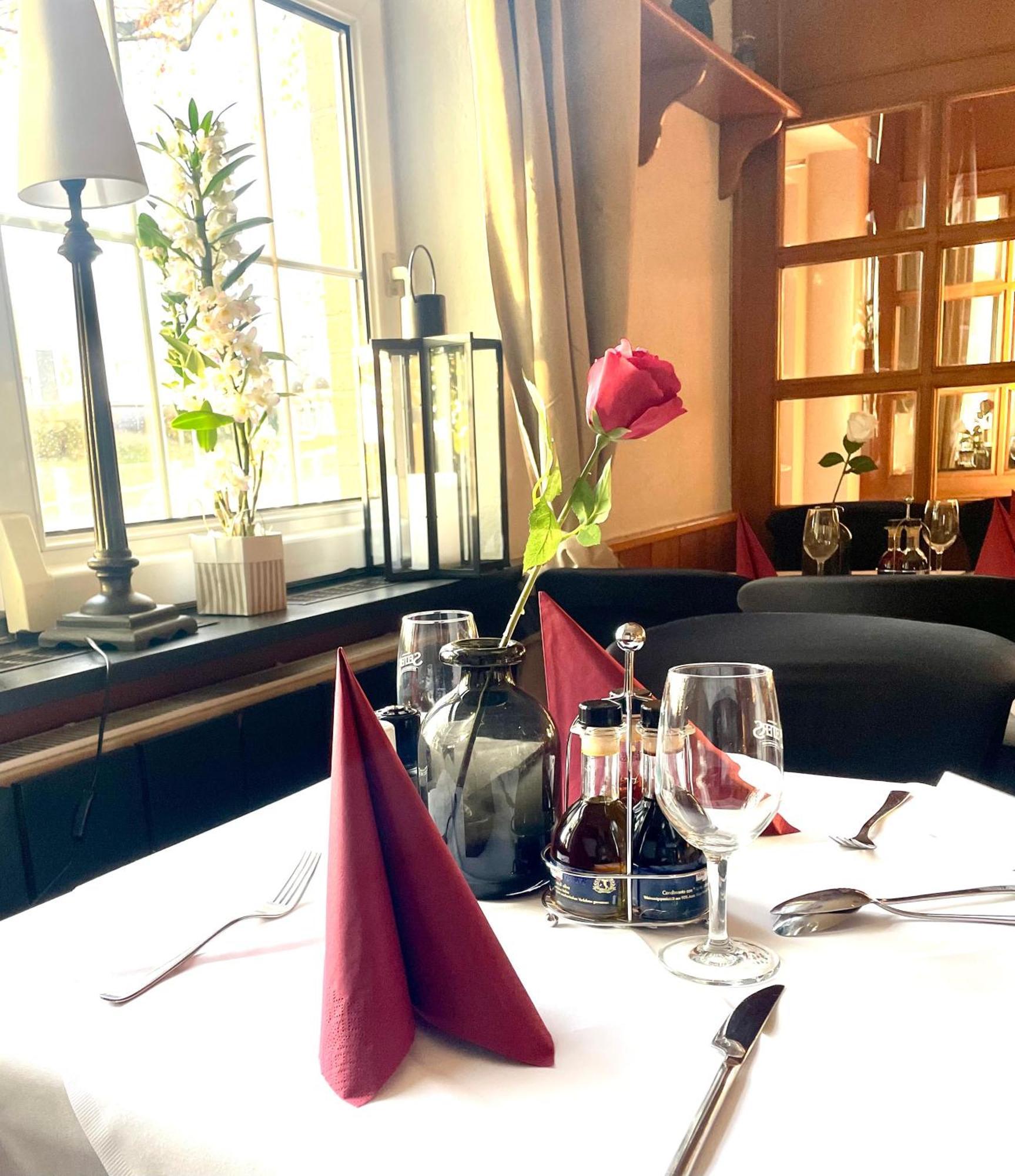Hotel Und Restaurant Gartenstadt Erfurt Esterno foto