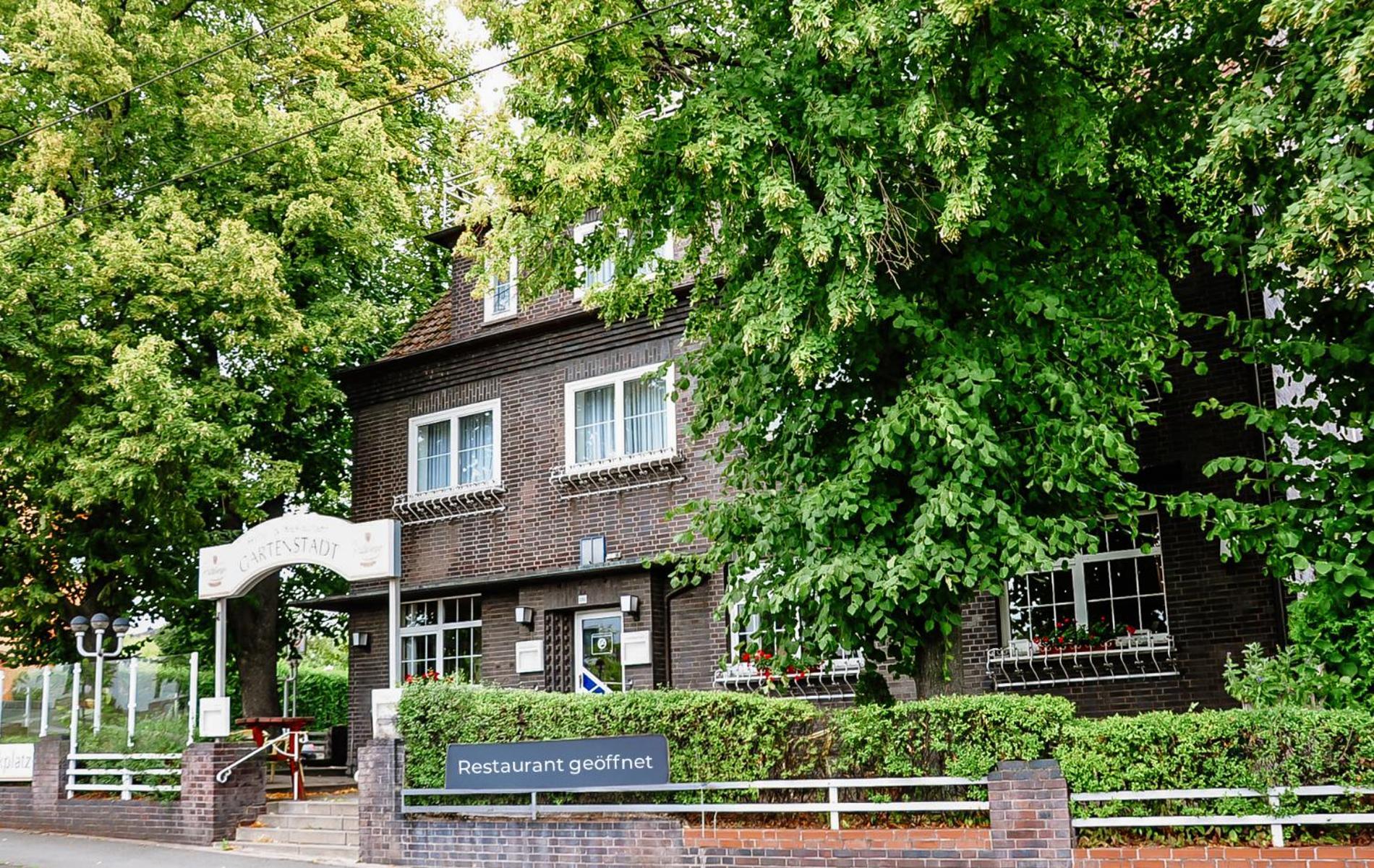 Hotel Und Restaurant Gartenstadt Erfurt Esterno foto