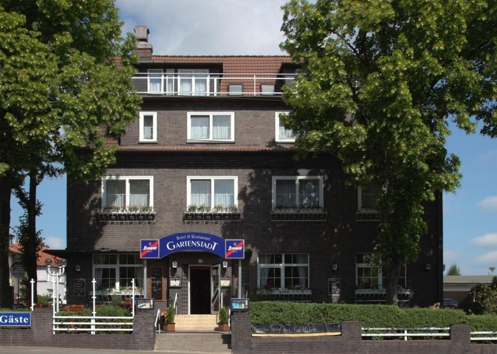 Hotel Und Restaurant Gartenstadt Erfurt Esterno foto